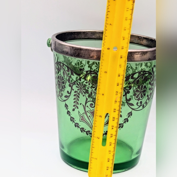 GLOWS!!! Vintage green uranium glass ice bucket with silver overlay - Picture 5 of 8